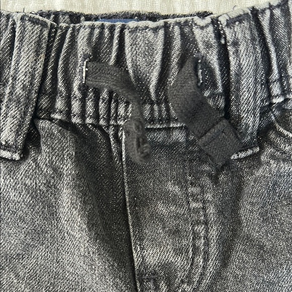 NWOT GAP FACTORY Kids Black Denim Cut Off Shorts XS (4-5) - Picture 3 of 4